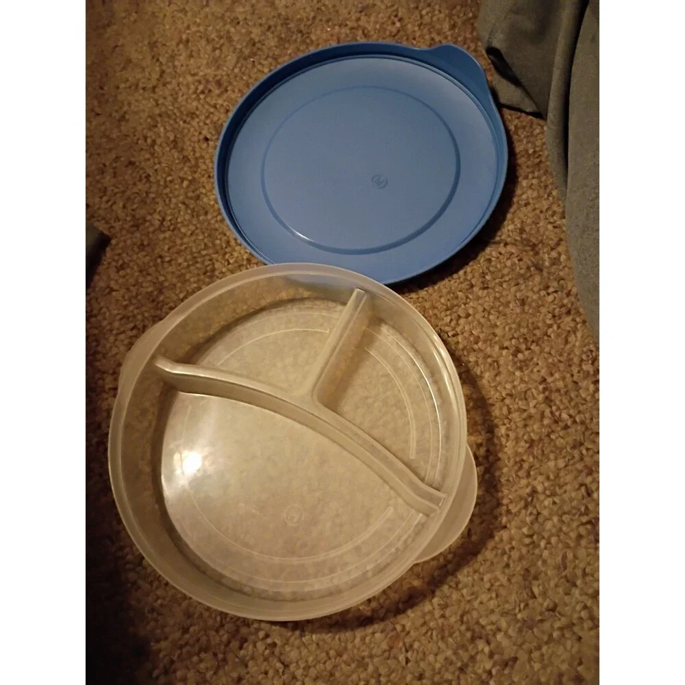 Rubbermaid divided sections